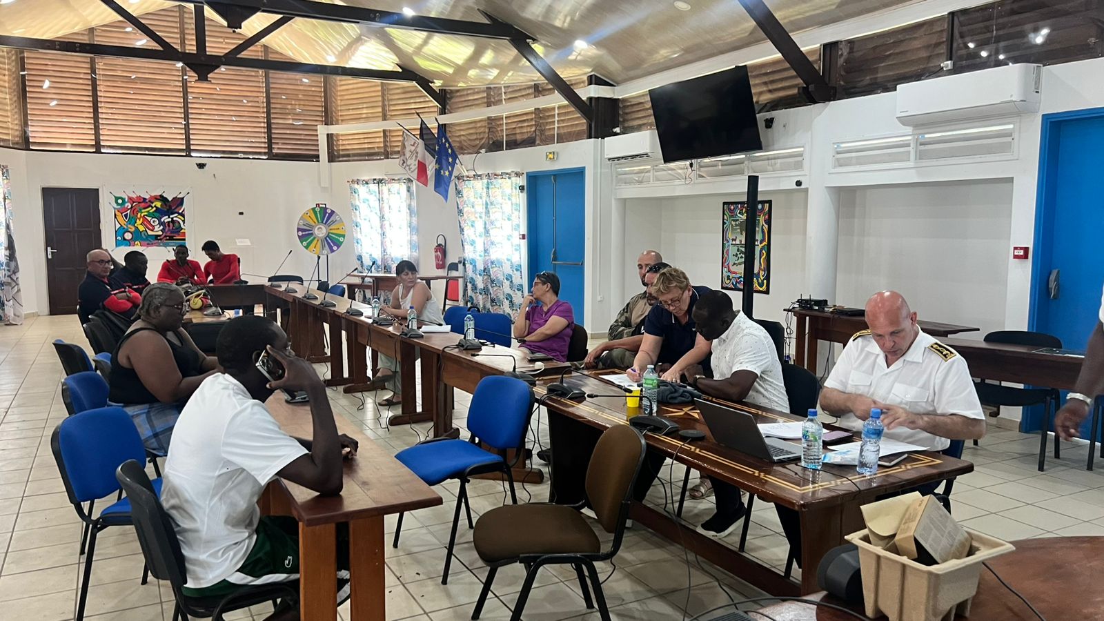 Mise en place d’une cellule de crise à la salle de délibération